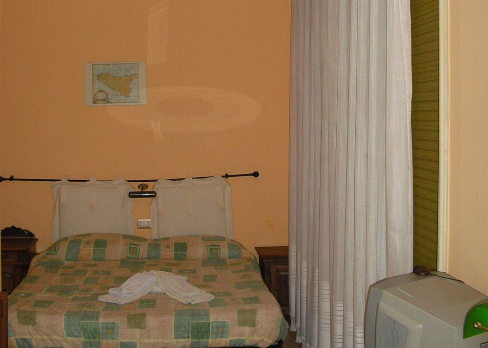 Bed And Breakfast Almaran Trapani Exterior photo